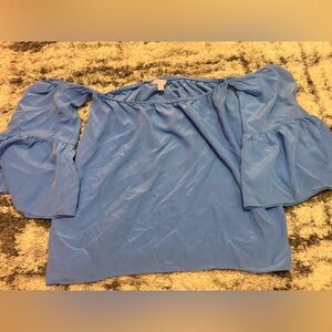 Lilly Pulitzer 100% silk Blue Off-Shoulder Blouse